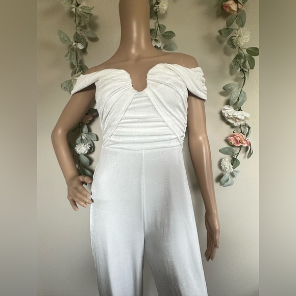 Misha Kara Jersey Off The Shoulder Jumpsuit - Picture 5 of 16